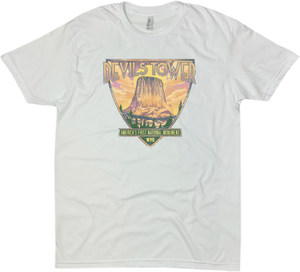 DEVILS TOWER AMERICA'S FIRST NATIONAL MONUMENT SHIELD SOLID TEE